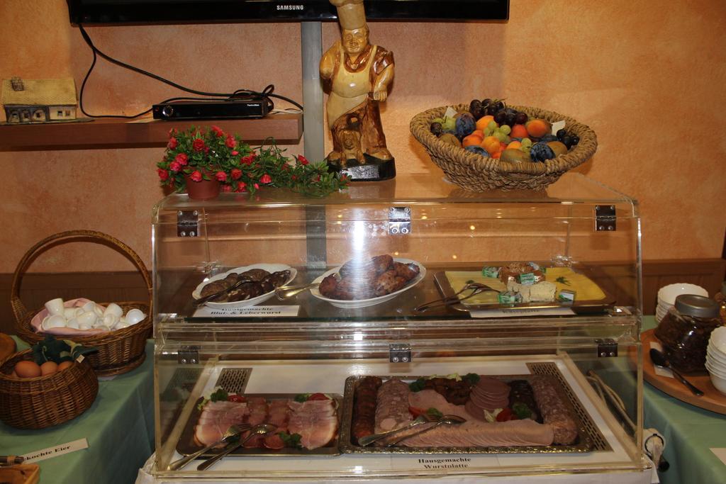 Hotel Riedel Циттау Экстерьер фото